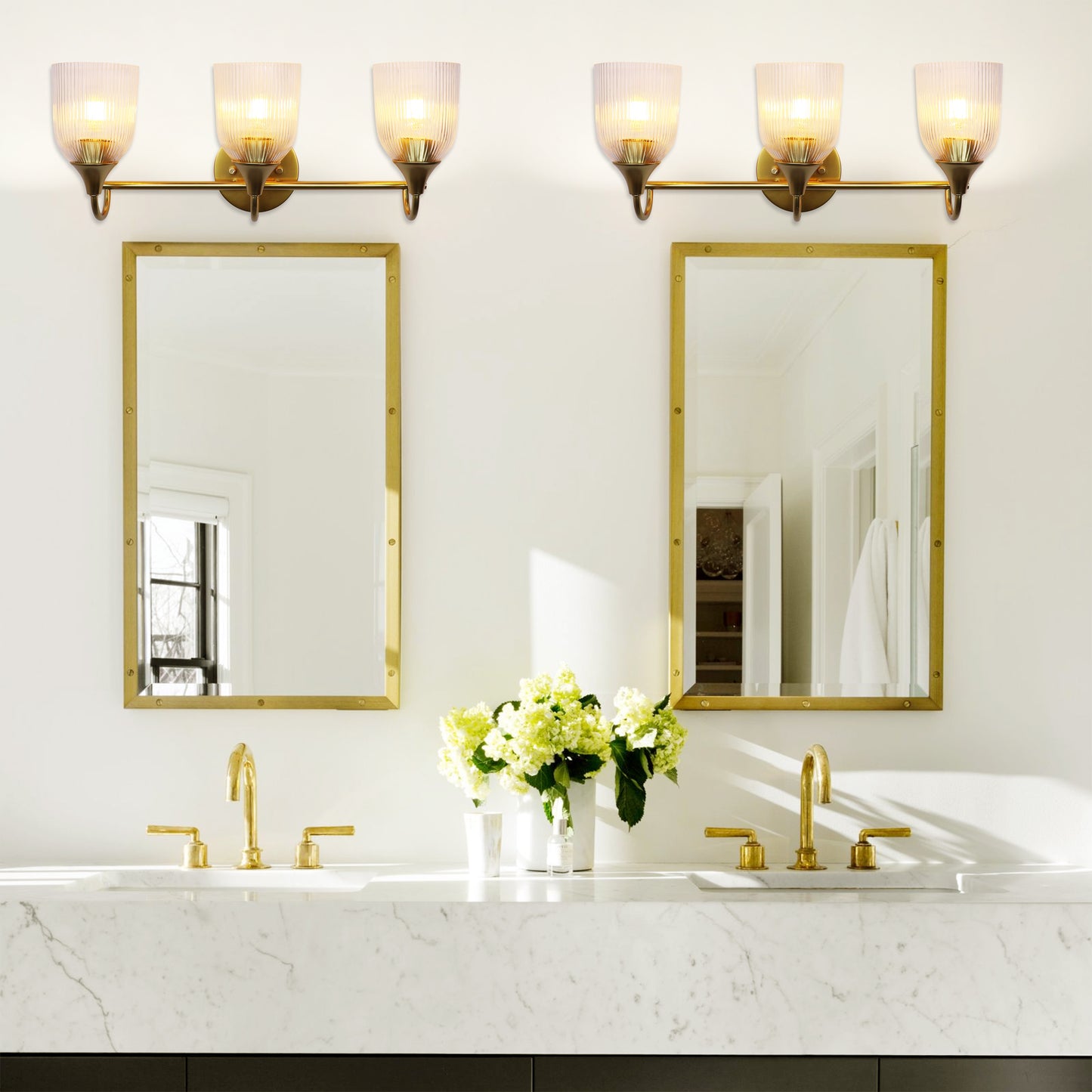 Bathroom Vanity Light Fixture, 3 Light Modern Gold Vanity Lighting fixtures, Bathroom Lighting Fixtures Over Mirror, Bathroom Wall Lamp with Clear Glass for Bathroom, Hallway, Bedroom with E26 Socket